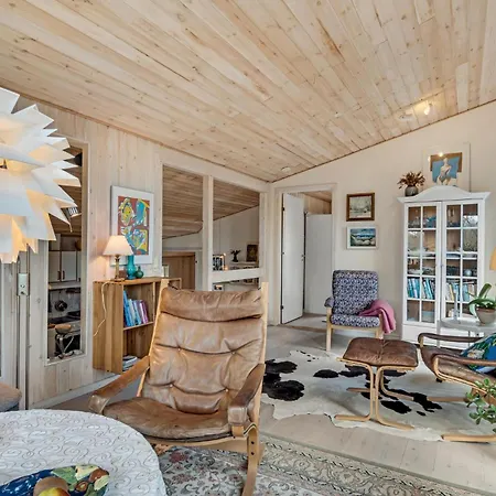 Vakantiehuis Awesome In With Kitchen