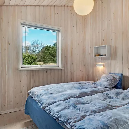 Awesome In With Kitchen Holiday home *